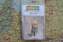 images/productimages/small/German SS Officer Ardennes 1944 Scale-Line.jpg